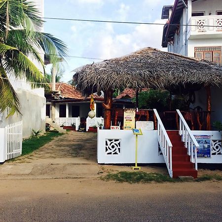 Sea Side Guest House แทนกาลเล ภายนอก รูปภาพ