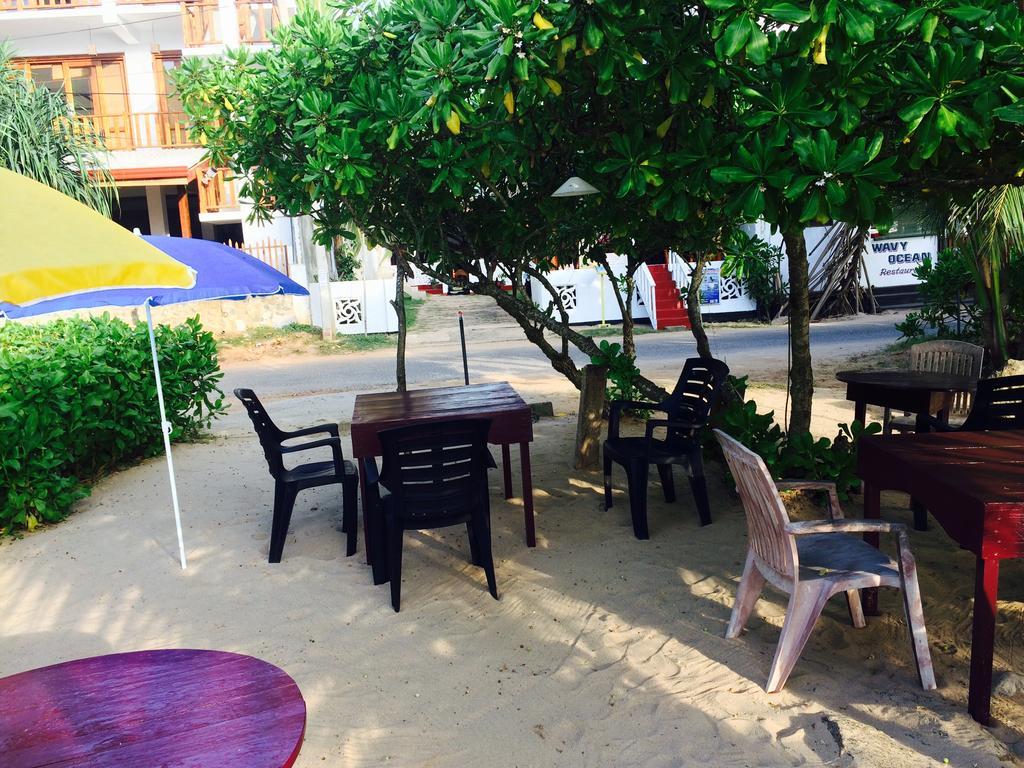 Sea Side Guest House แทนกาลเล ภายนอก รูปภาพ