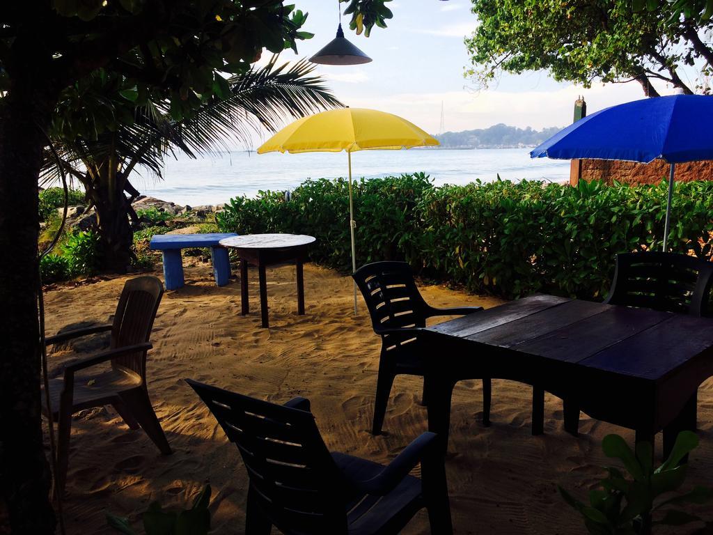 Sea Side Guest House แทนกาลเล ภายนอก รูปภาพ