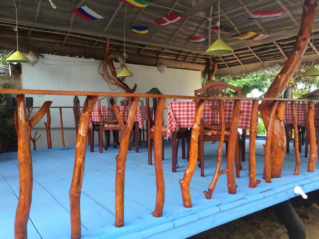 Sea Side Guest House แทนกาลเล ภายนอก รูปภาพ