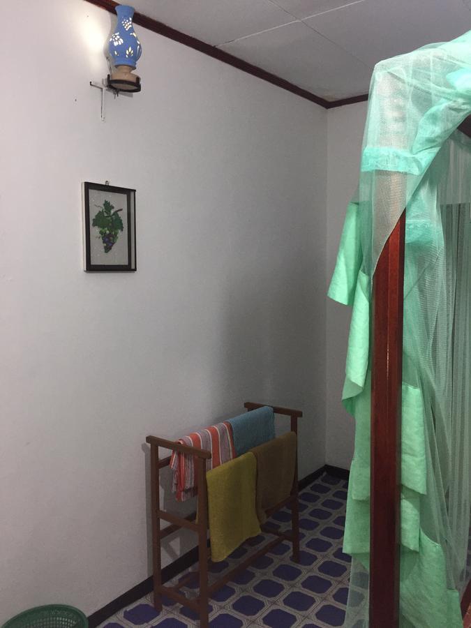 Sea Side Guest House แทนกาลเล ภายนอก รูปภาพ