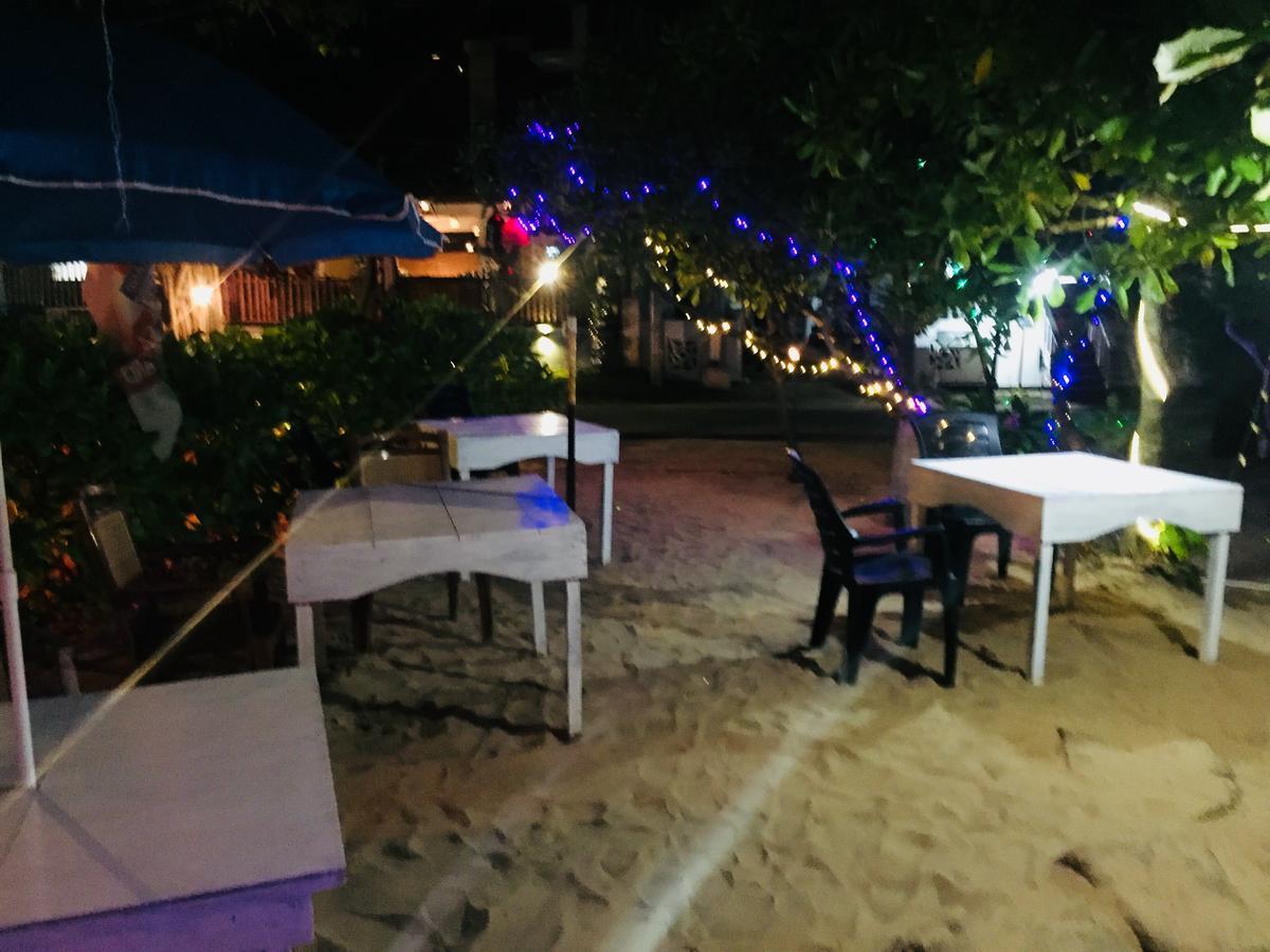 Sea Side Guest House แทนกาลเล ภายนอก รูปภาพ